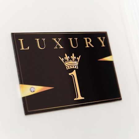 Luxury Number 1 Apartments Rijeka Luaran gambar